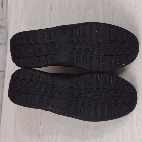 Easy Spirit Fur Trim Slip On Black Size 9.5 - Picture 6 of 7